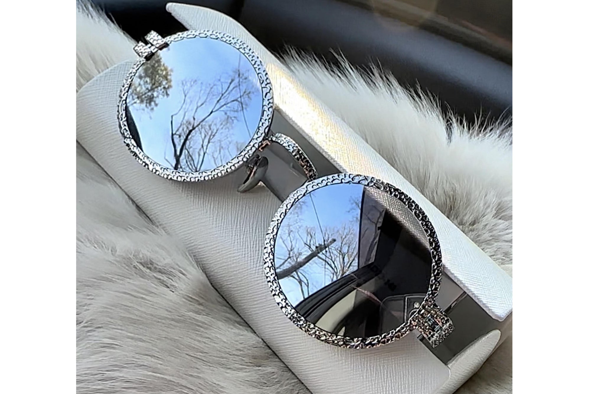 SAINT DE PARIS  -  GABRIELLE WHITE SILVER SUNGLASSES W/ SILVER MIRROR LENSES